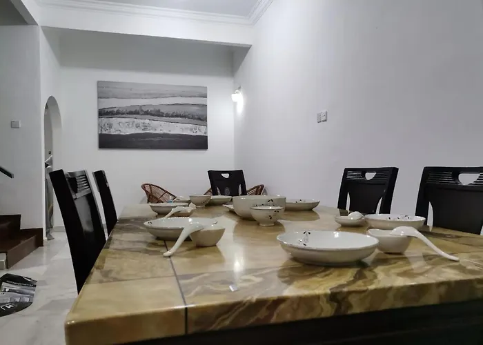 Airputih Younee4R3B 5Mintownhomestay-10Pax