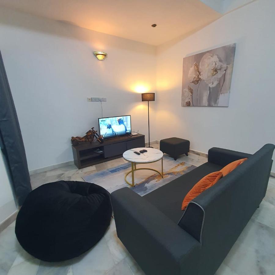 Airputih Younee4r3b 5mintownhomestay-10pax * Kuantan